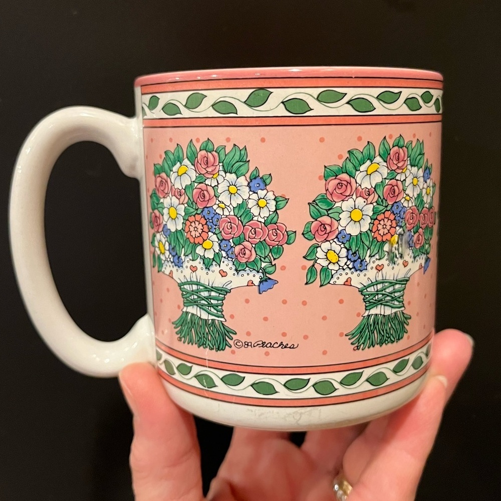 Vintage Flowers Inc. Balloons “Peaches” Floral Bouquet Pink and White Mug - Picture 9 of 10